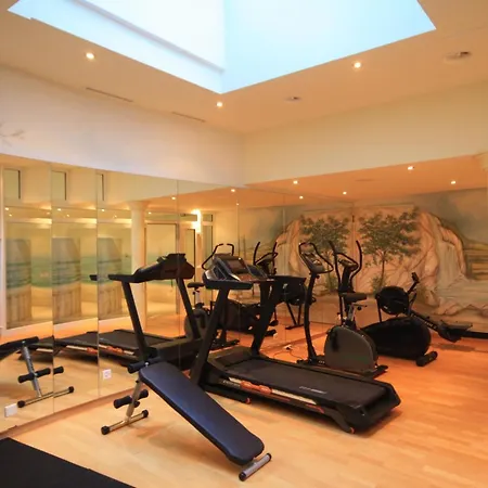 Chateau Appartement-fewo 4-bettwohnung Allalin A 31 By Interhome Apartment